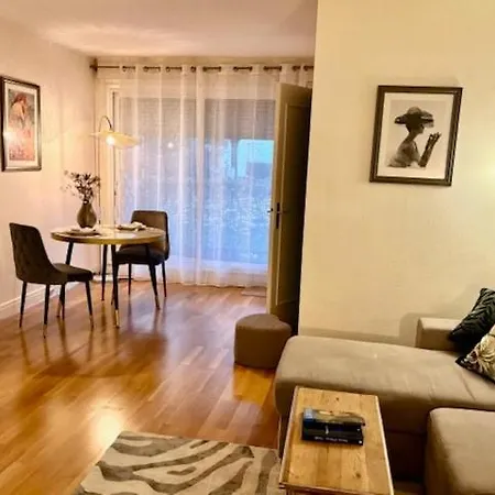 Apartman L'ecrin Du 12- Elegant Sur Jardin Avec Parking Párizs